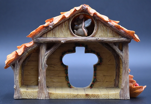 Charming Tails Nativity - Christmas Pageant Stage