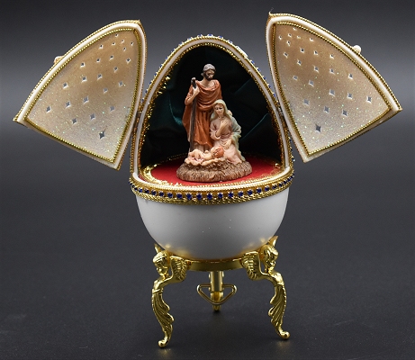 Musical Egg Nativity